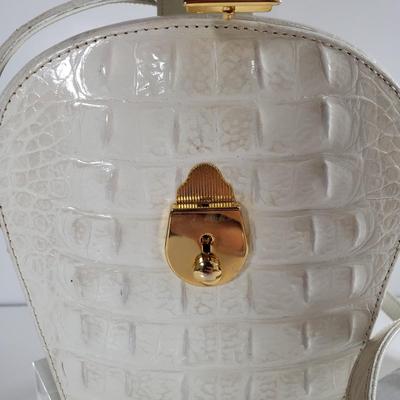 LOT 225MBL: Alligator Print Purse with Dust Bag & Whiting & Davis Gold Mesh Heart Key Ring