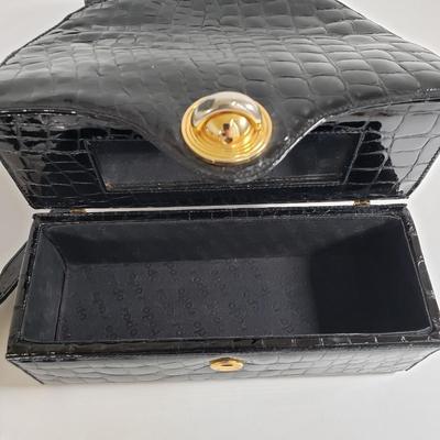 LOT 227MBL: Black Patent Leather Bags by Rodo & Caprice