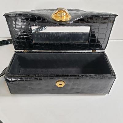 LOT 227MBL: Black Patent Leather Bags by Rodo & Caprice