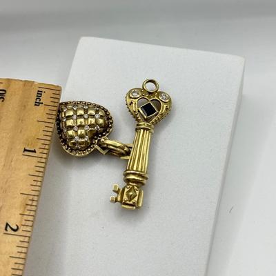 Sale Photo Thumbnail #30