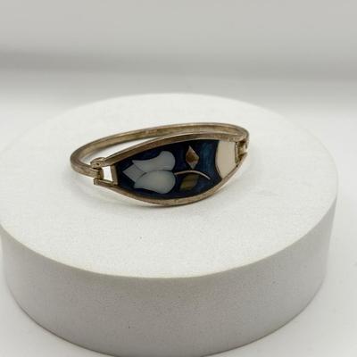 Sale Photo Thumbnail #130