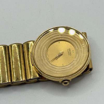 LOT 254J: Goldtone Quartz Watches: Little Switzerland, Bulova & Seiko
