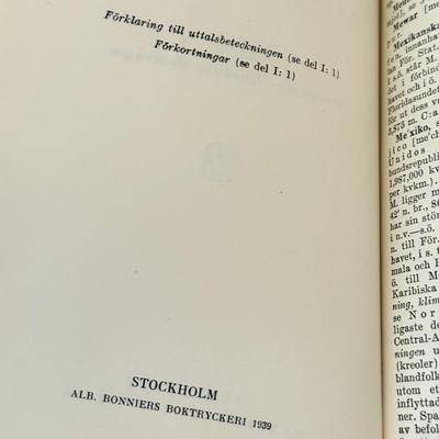 LOT 258F: Academic Home Decor: Clocks & Antique Books