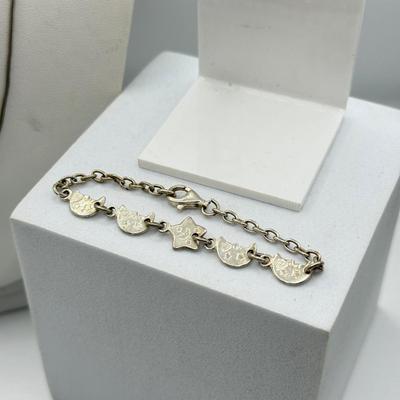LOT 281J: 925 Sterling Silver Moons & Star Bracelet, Pierced Drop Earrings & Chains (10.24g)