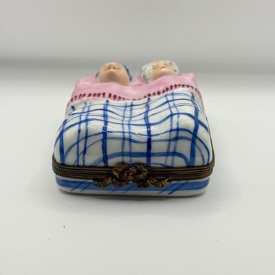 LOT 294F: Limoges France Rochard Porcelain Sleeping Couple Trinket Box