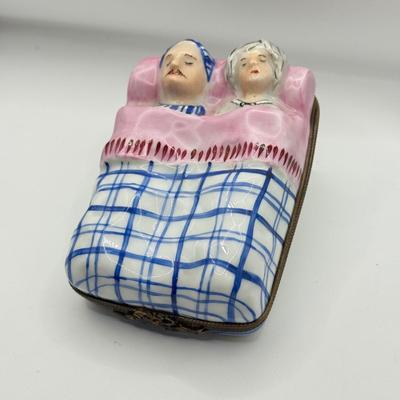 LOT 294F: Limoges France Rochard Porcelain Sleeping Couple Trinket Box