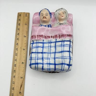 LOT 294F: Limoges France Rochard Porcelain Sleeping Couple Trinket Box