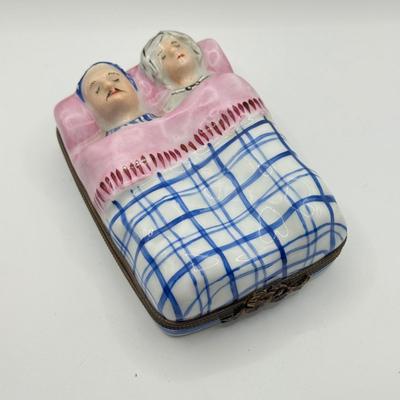 LOT 294F: Limoges France Rochard Porcelain Sleeping Couple Trinket Box