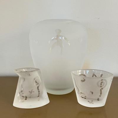 LOT 296F: Robert McCandless Signed Frosted Sugar Bowl & Creamer w/ Frosted Glass Vase