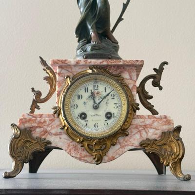 LOT 300L: Antique 19th Century French Marble and Brass Mantel Clock