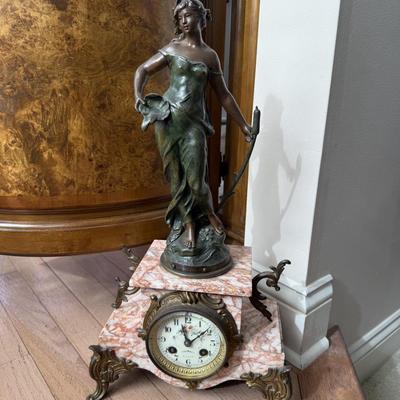 LOT 300L: Antique 19th Century French Marble and Brass Mantel Clock
