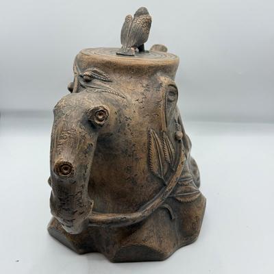 LOT 336L: Vintage Chinese Yixing Clay Teapot