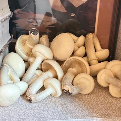 LOT 339F: Vintage Anthology, Runner Like Mushroom Decor & More