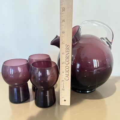 LOT 426L: MCM Cambridge Glass Amethyst Ball Jug Pitcher & 3 Glasses