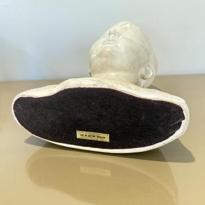 LOT 427L: Washington DC National Gallery of Art Bust