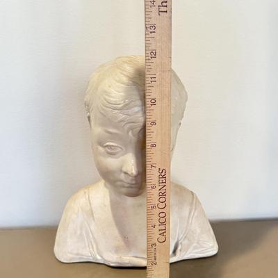 LOT 427L: Washington DC National Gallery of Art Bust