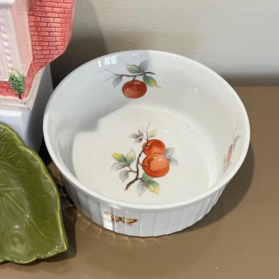 LOT 429F: 1986 Fitz & Floyd House Teapot, Berry L France Bird Plates & More