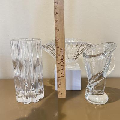 LOT 430F: Art Vannes Le Chatel Calla Lily Vase, Signed Vase & More