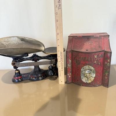 LOT 433L: Vintage Metal Scale & Cayenne Tin Box