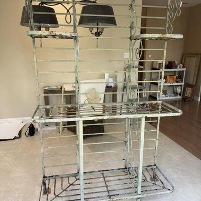 LOT 466K: Green Metal Outdoor Plant Stand / Garden Bench