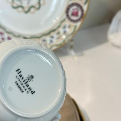 LOT 467F: Fine China: Wedgwood, Haviland Limoges & More