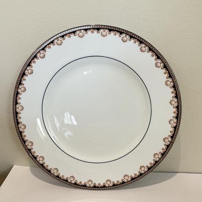 LOT 467F: Fine China: Wedgwood, Haviland Limoges & More