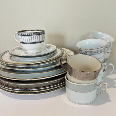 LOT 467F: Fine China: Wedgwood, Haviland Limoges & More
