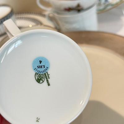 LOT 467F: Fine China: Wedgwood, Haviland Limoges & More