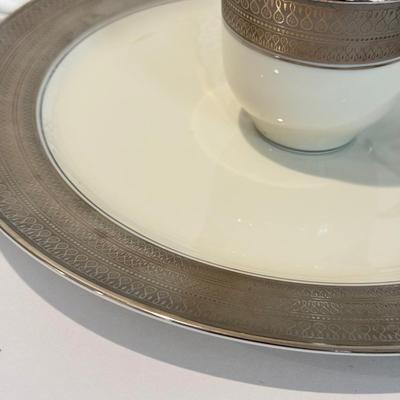 LOT 467F: Fine China: Wedgwood, Haviland Limoges & More