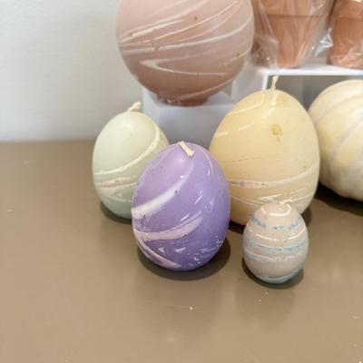 LOT 471F: Fun & Festive Shaped Candles