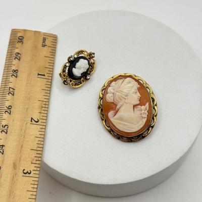 LOT 474J: 10kt Gold Cameo (3.05g) & Larger 925 Sterling Silver Cameo (6.2g)