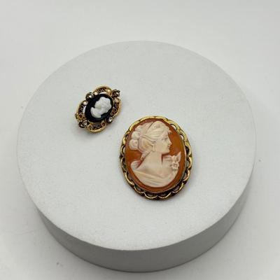 LOT 474J: 10kt Gold Cameo (3.05g) & Larger 925 Sterling Silver Cameo (6.2g)
