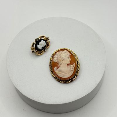 LOT 474J: 10kt Gold Cameo (3.05g) & Larger 925 Sterling Silver Cameo (6.2g)
