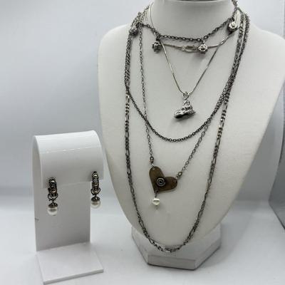 LOT 476J: 925 Sterling Jewelry Collection: Heart, Dog Necklaces (32.94g)