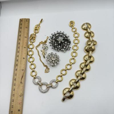 LOT 480J: Goldtone Necklaces, Bracelet & More
