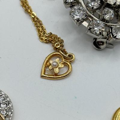 LOT 480J: Goldtone Necklaces, Bracelet & More