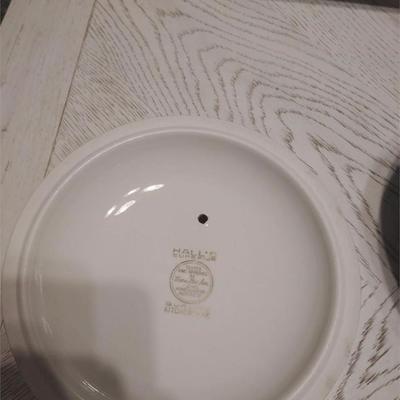 ceramic bowl with lid