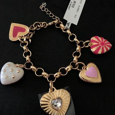 Beautiful gold tone enamel heart charm bracelet