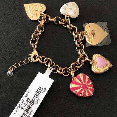 Beautiful gold tone enamel heart charm bracelet
