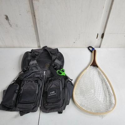 Bassdash Fishing Vest & Cortland Landing Net (G-JS)