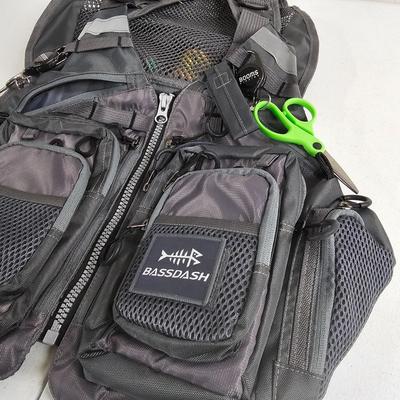 Bassdash Fishing Vest & Cortland Landing Net (G-JS)