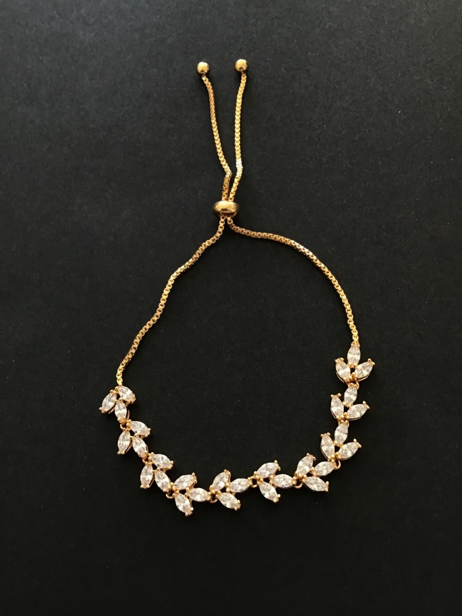 Beautiful gold tone slider bracelet