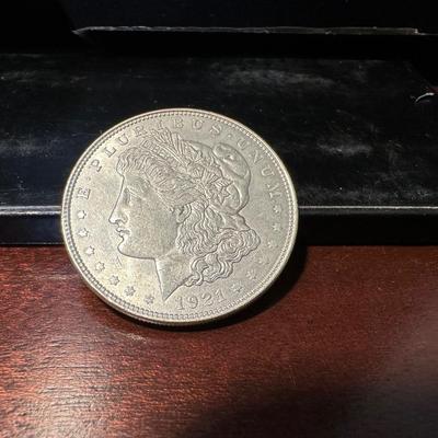 1921 MORGAN SILVER DOLLAR