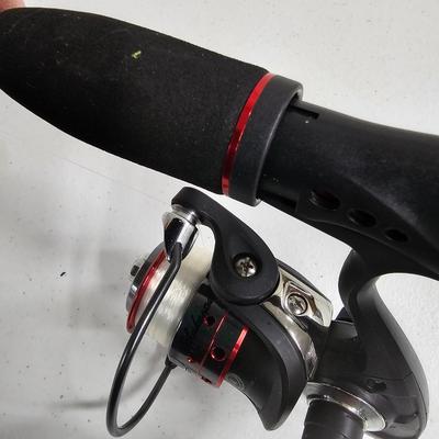 Pair of Ugly Stik GX2 6' Fishing Rods & Reels (G-JS)