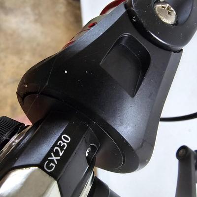 Pair of Ugly Stik GX2 6' Fishing Rods & Reels (G-JS)