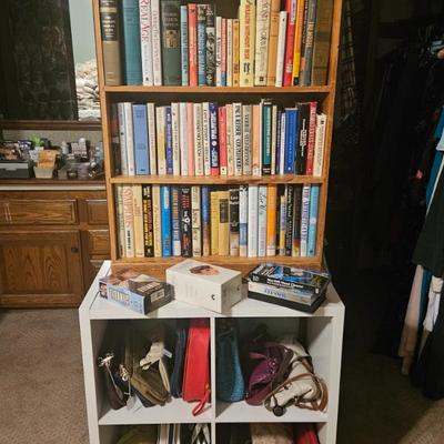 Sale Photo Thumbnail #32: Books