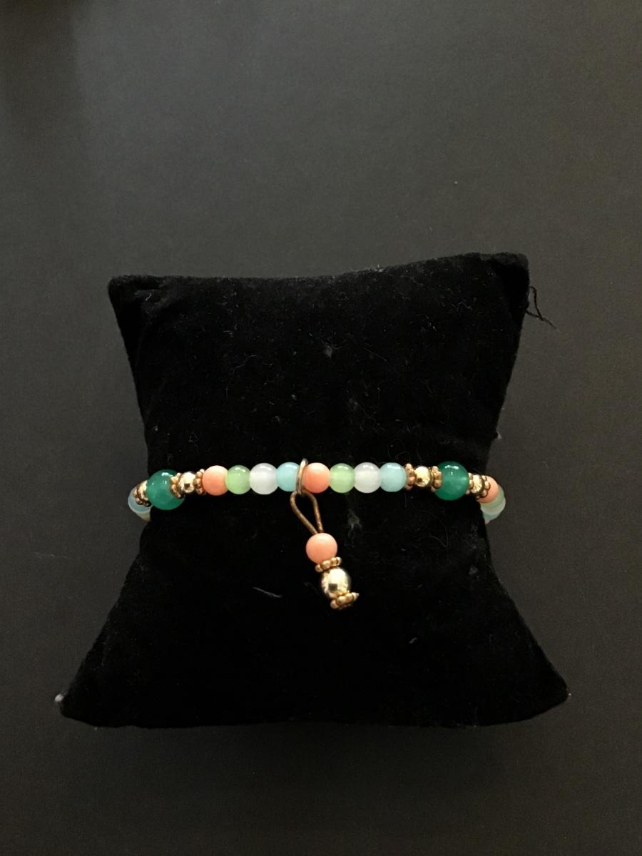 Pretty petite bead stretch bracelet