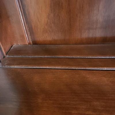 Ornate Claw Foot China Cabinet (DR-KD)