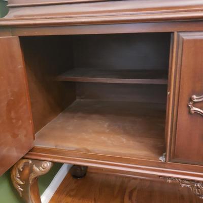 Ornate Claw Foot China Cabinet (DR-KD)