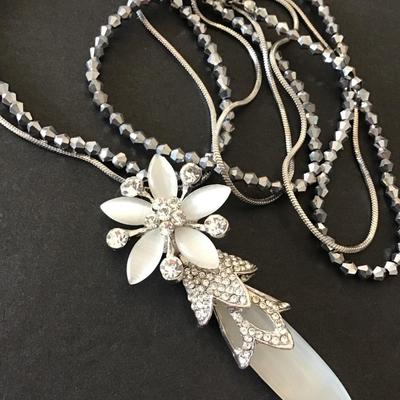 Beautiful crystal flower statement necklace
